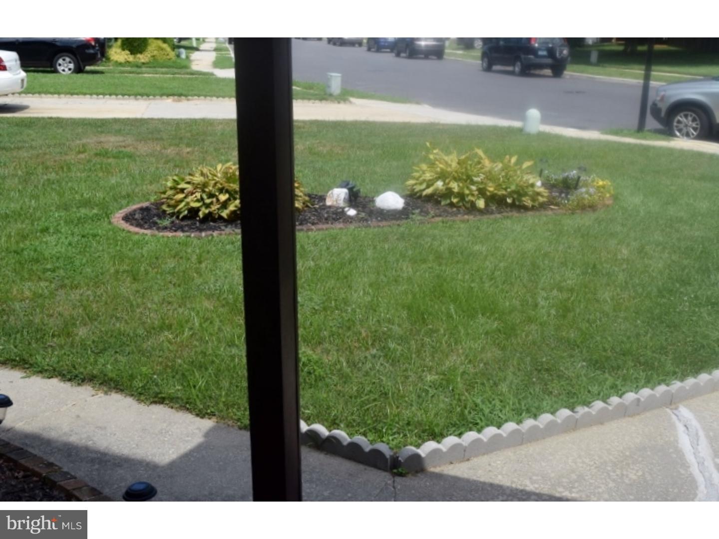 152 Oakmont Road Clementon, NJ 08021 - Photo 3 of 25 Gallery Image 3