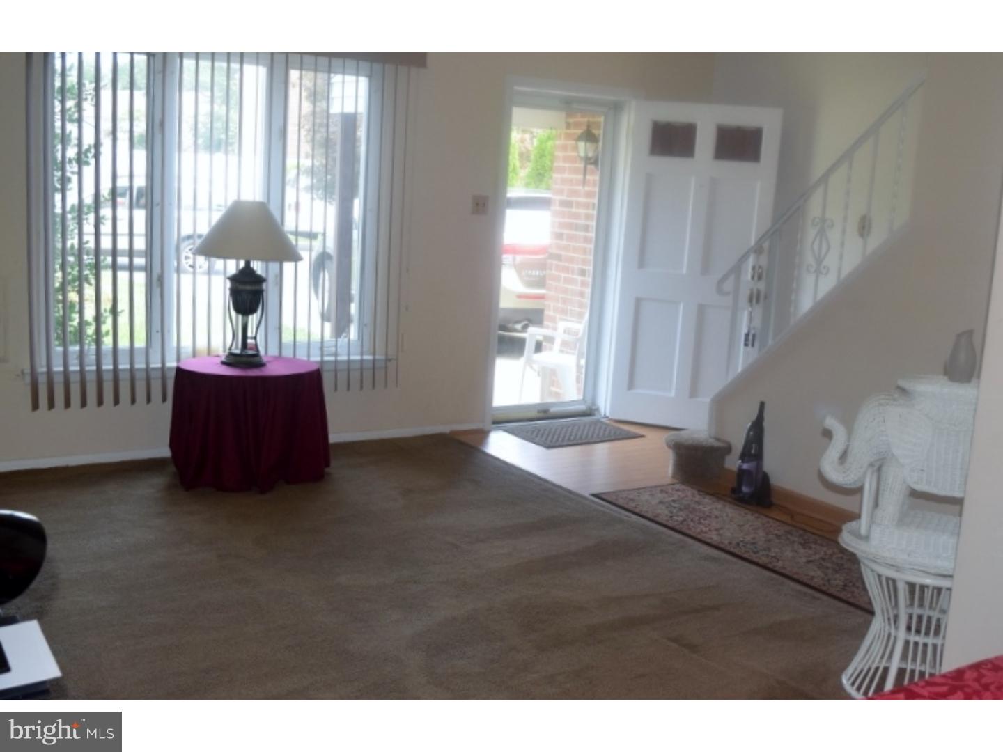 152 Oakmont Road Clementon, NJ 08021 - Photo 4 of 25 Gallery Image 4