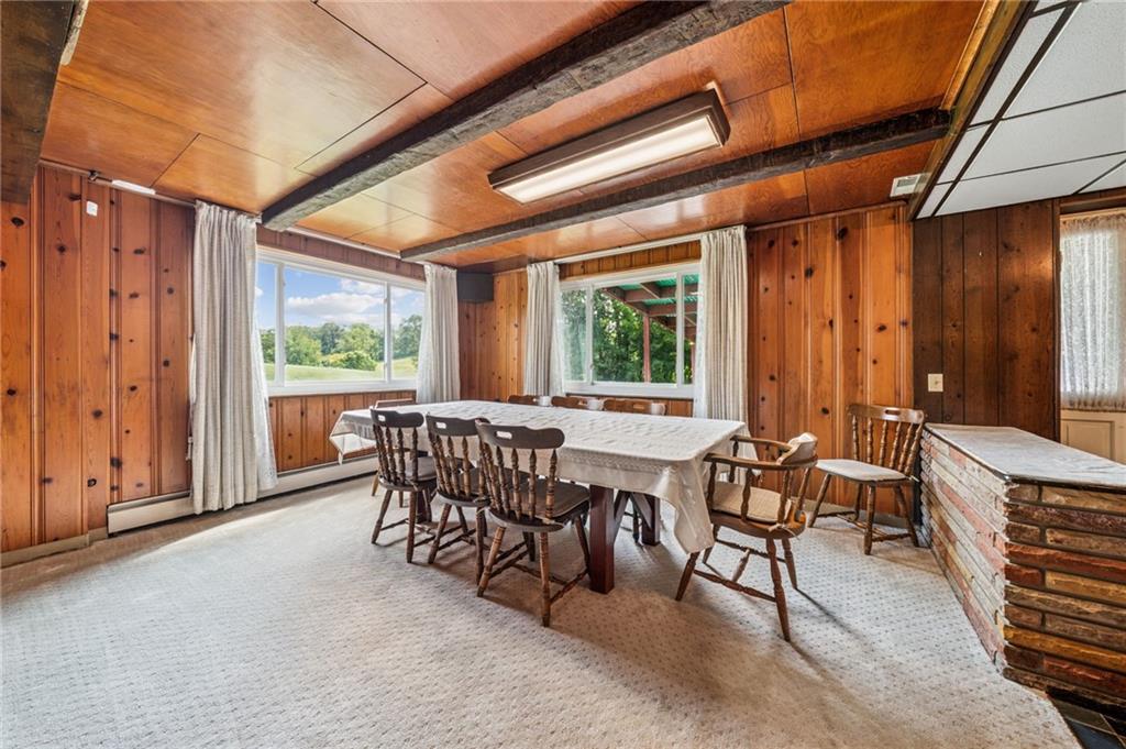 974 Renton Road Pittsburgh, PA 15239 - Photo 27 of 48 a view of a patio with a table and chairs