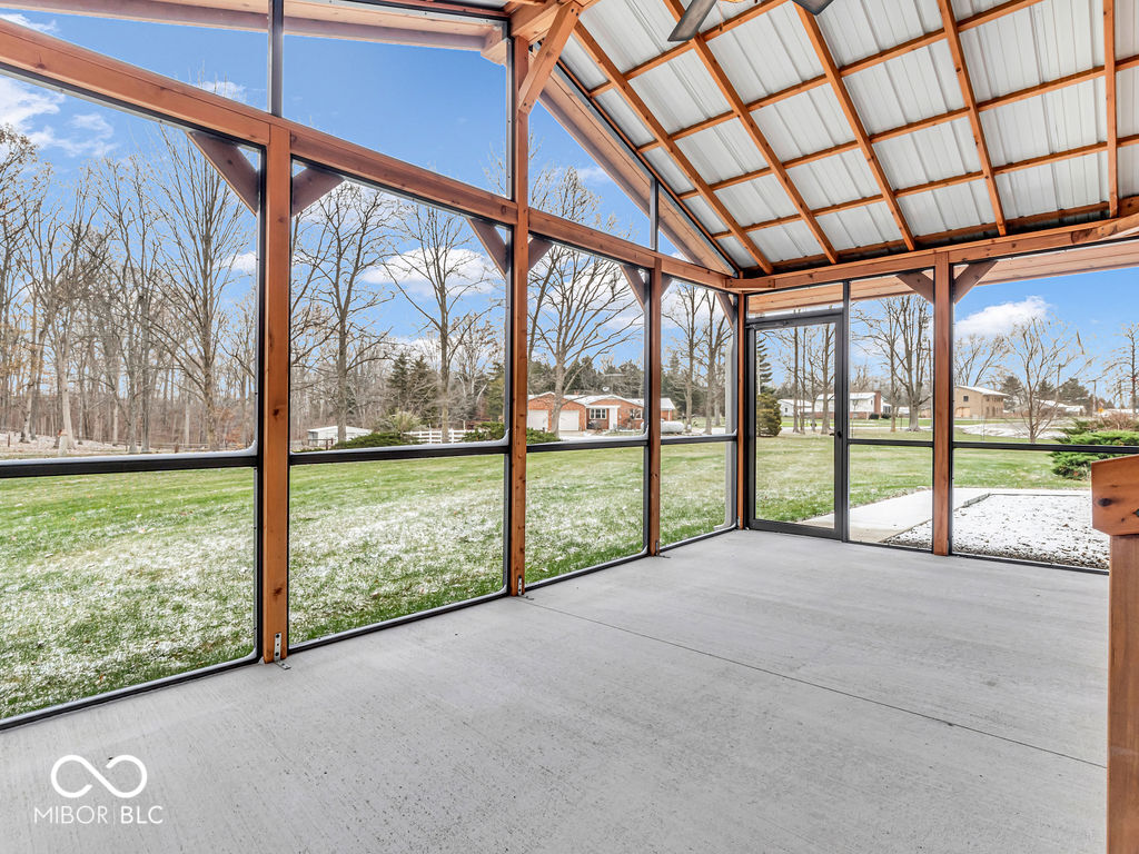 13010 East Legal Tender Road Columbus, IN 47203 - Photo 9 of 31 Gallery Image 9