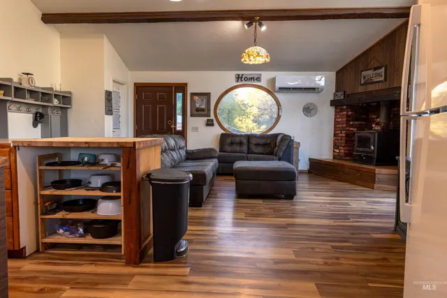 $499,000 | 18699 Family Lane, Lenore, ID 83541