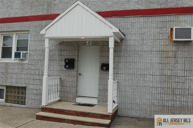 $1,950 | 57 Avenel Street, Unit 2, Avenel, NJ 07001