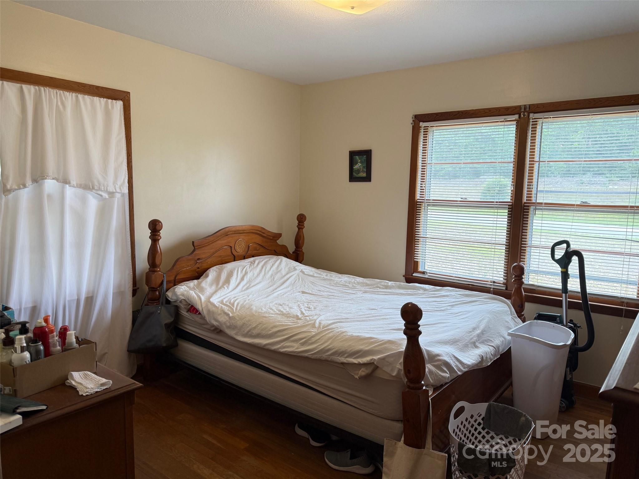 4463 Highway 52 Cheraw, SC 29520 - Photo 11 of 21 a bedroom with bed and a window