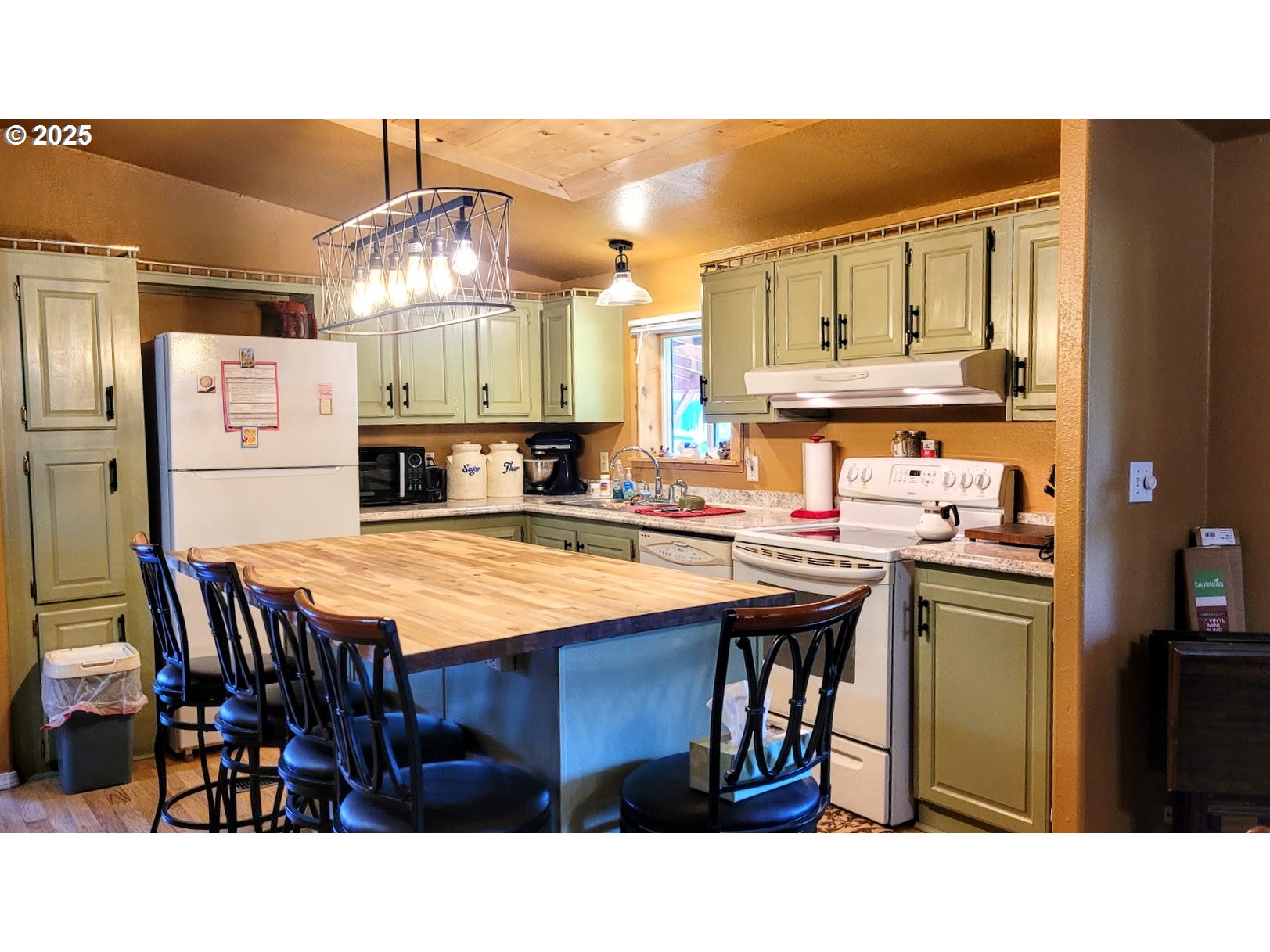 46252 Slaughterhouse Road Halfway, OR 97834 - Photo 6 of 24