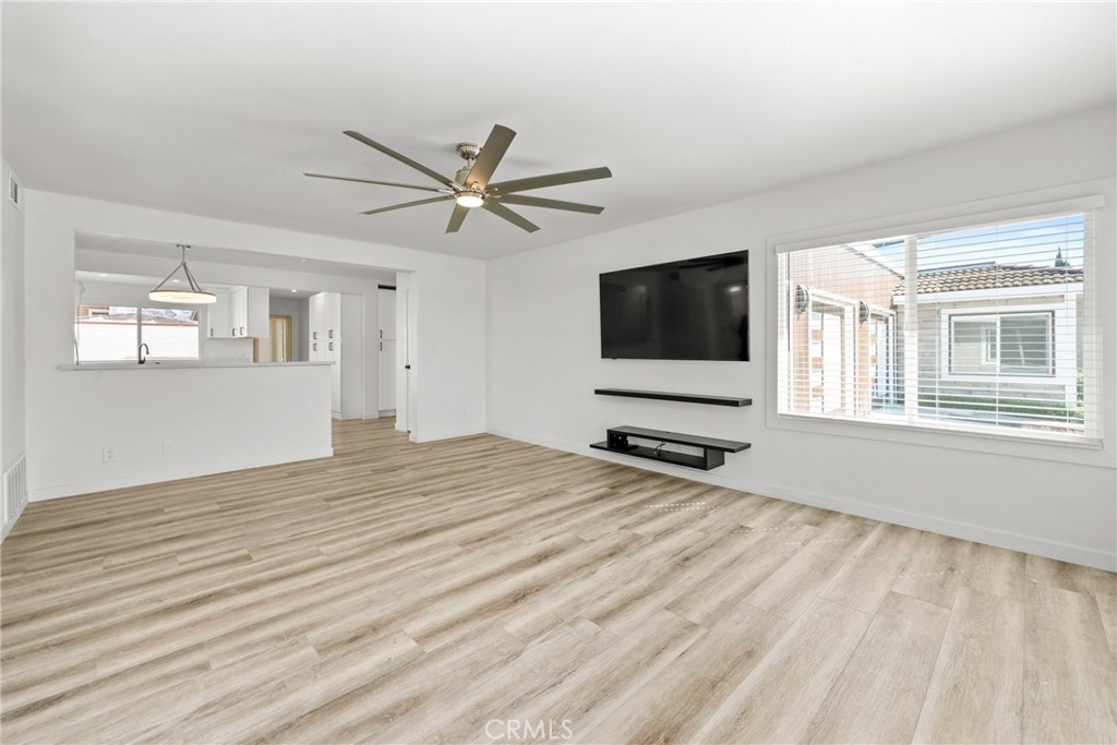 483 South Pine Street Orange, CA 92866 - Photo 2 of 14 a view of a livingroom with a flat screen tv