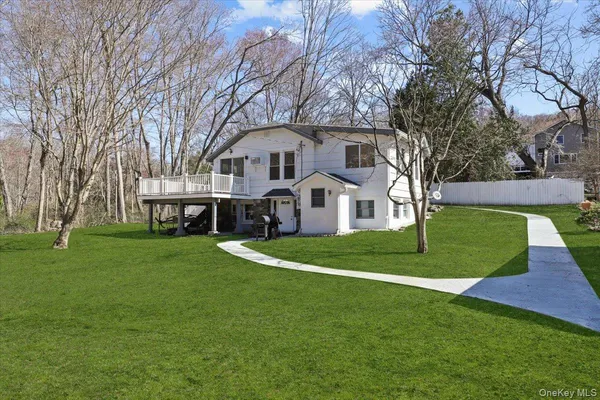 $3,250 | 300 Waccabuc Road, Unit 2, Goldens Bridge, NY 10526