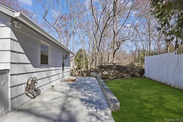 $3,250 | 300 Waccabuc Road, Unit 2, Goldens Bridge, NY 10526