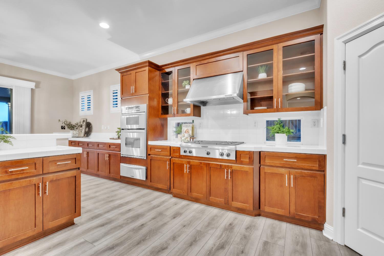 2173 Viola Way Roseville, CA 95661 - Photo 14 of 40