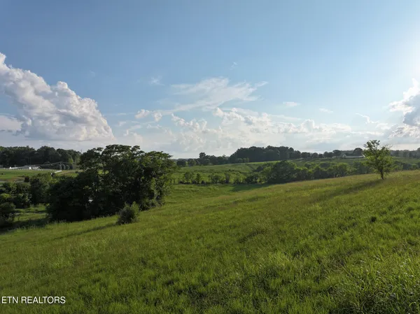 $449,900 | 2409 Valley Home Road, Talbott, TN 37877