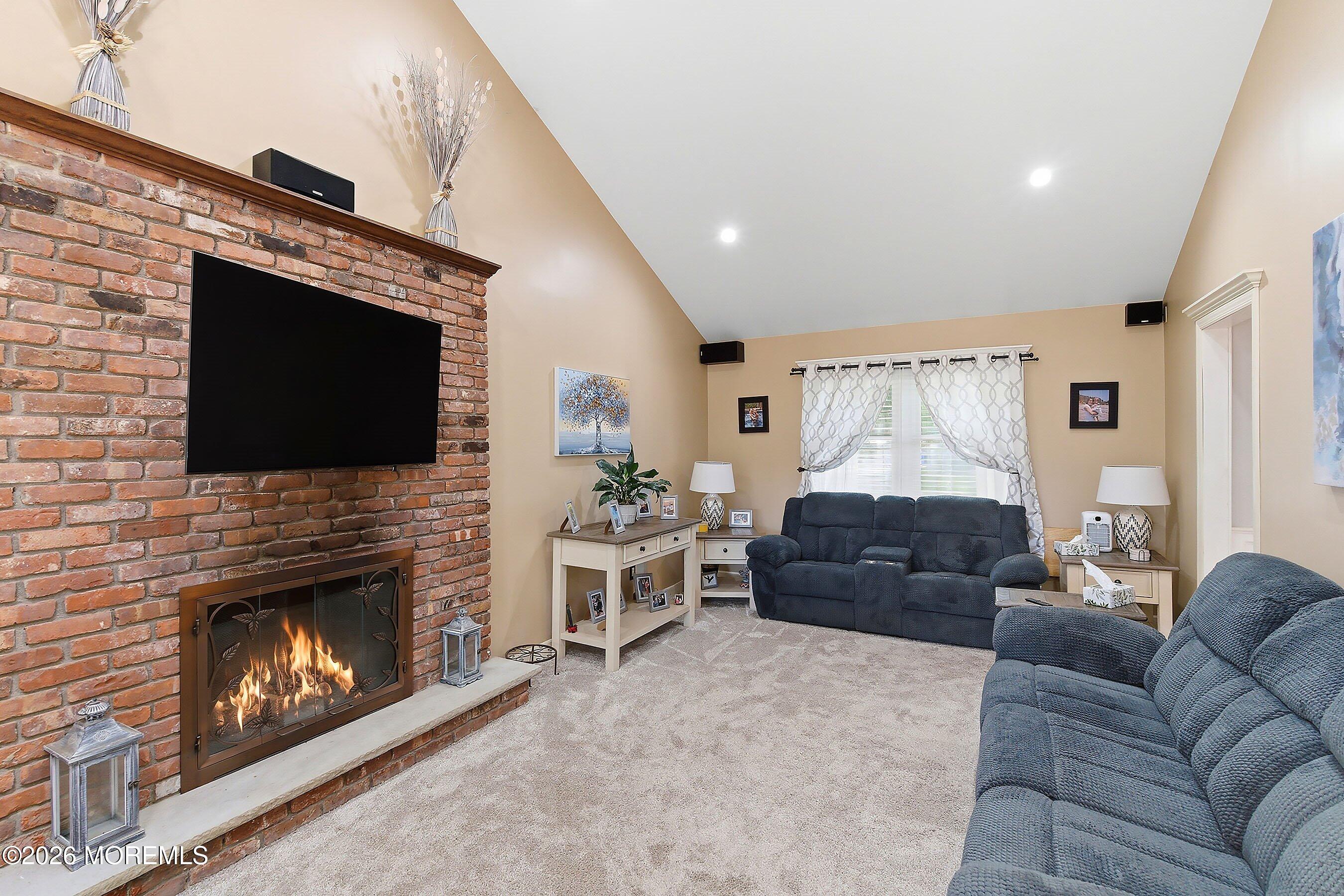 81 Salem Road Brick, NJ 08724 - Photo 10 of 31 12-Living 1C