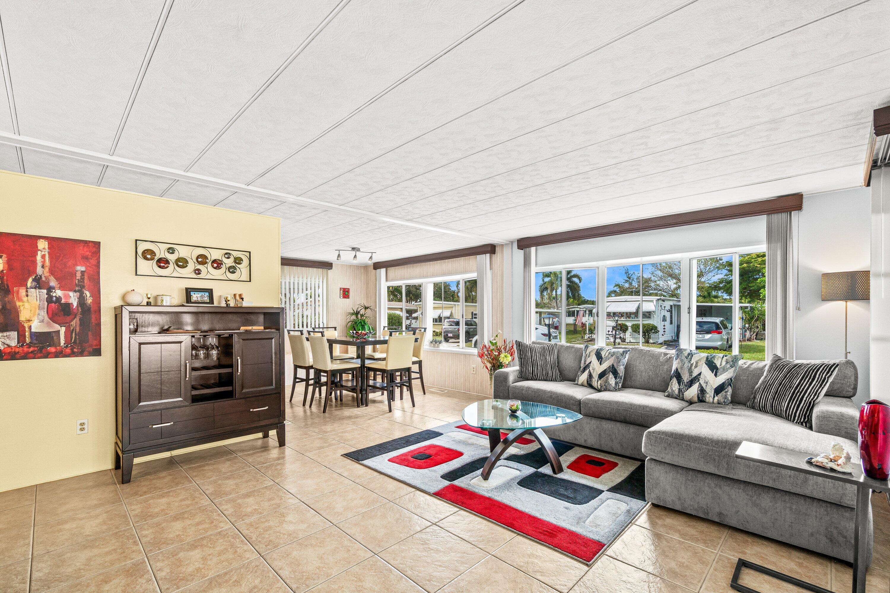 8350 East Club Road Boca Raton, FL 33433 - Photo 15 of 40 016-8350EastClubRoad-BocaRaton-FL-33433-