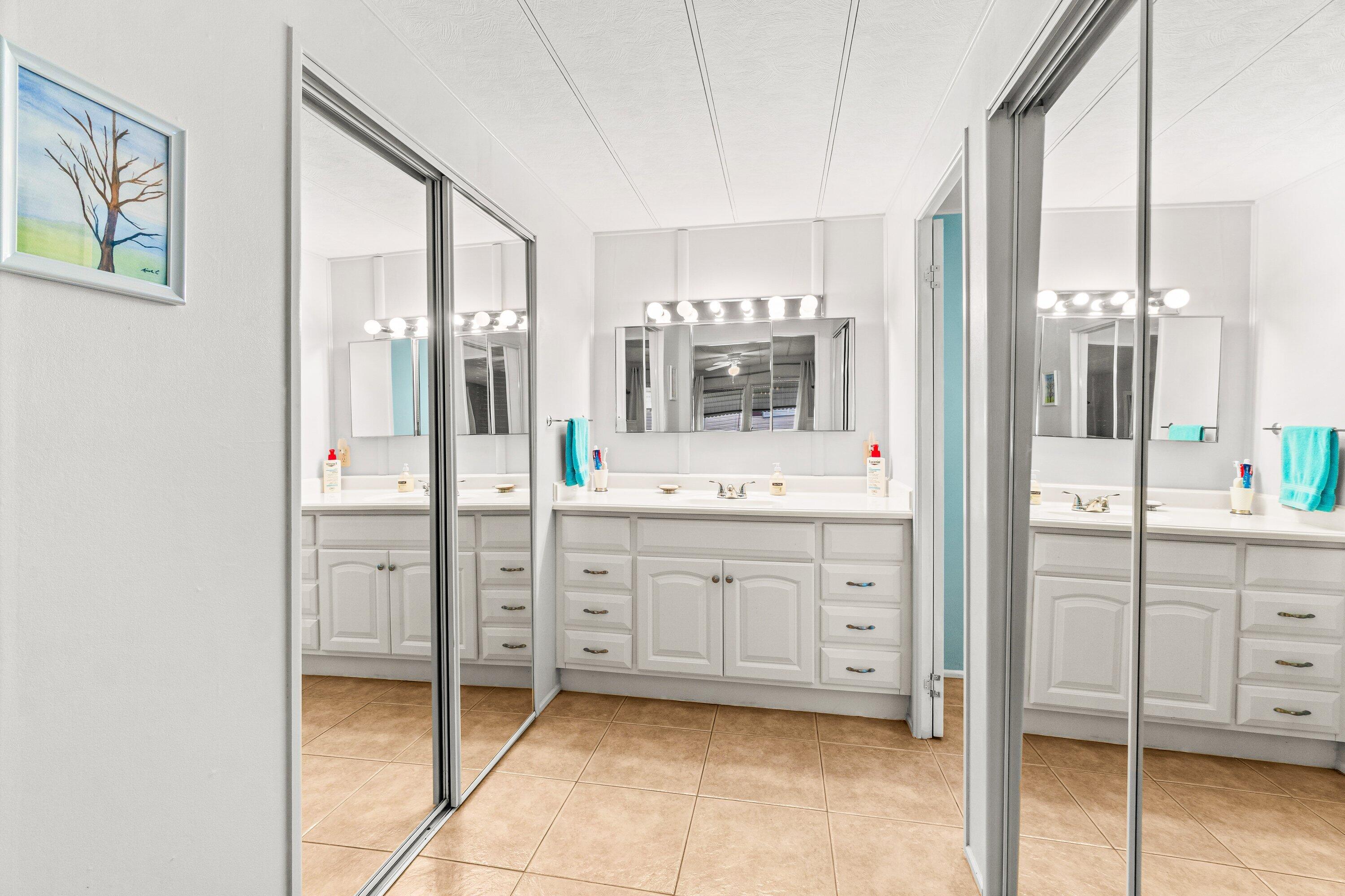 8350 East Club Road Boca Raton, FL 33433 - Photo 24 of 40 025-8350EastClubRoad-BocaRaton-FL-33433-