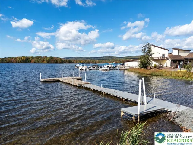 a view of outdoor space with city view