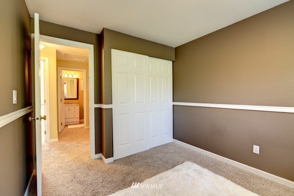 21903 Meridian Avenue South Bothell, WA 98021 - Photo 15 of 25