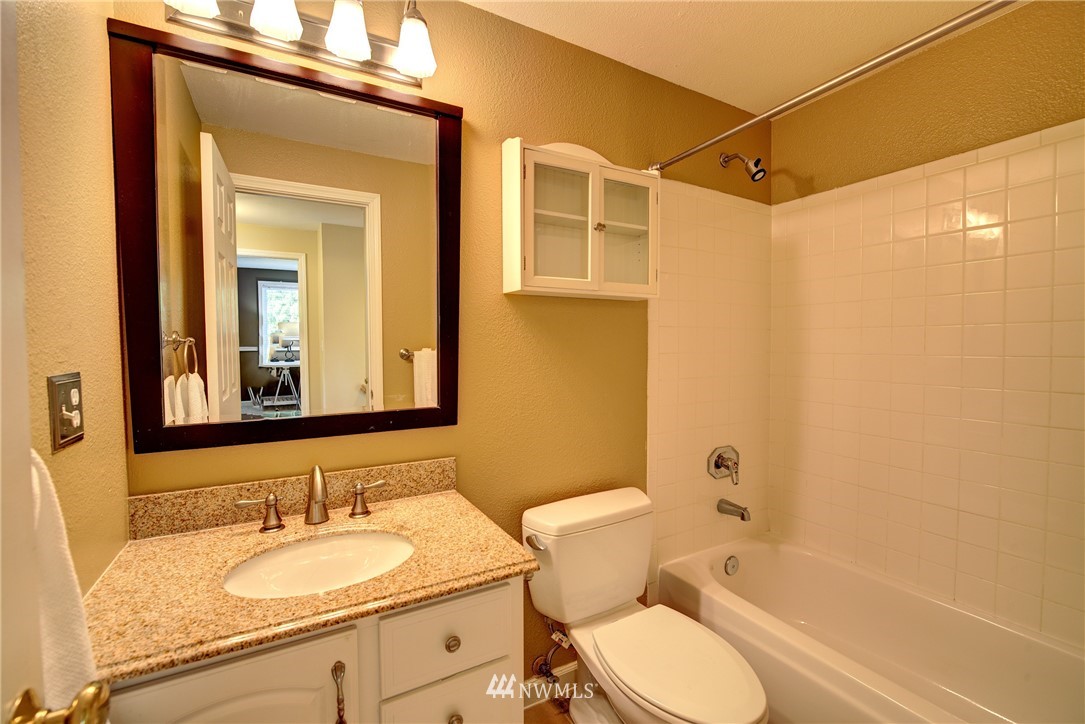 21903 Meridian Avenue South Bothell, WA 98021 - Photo 16 of 25
