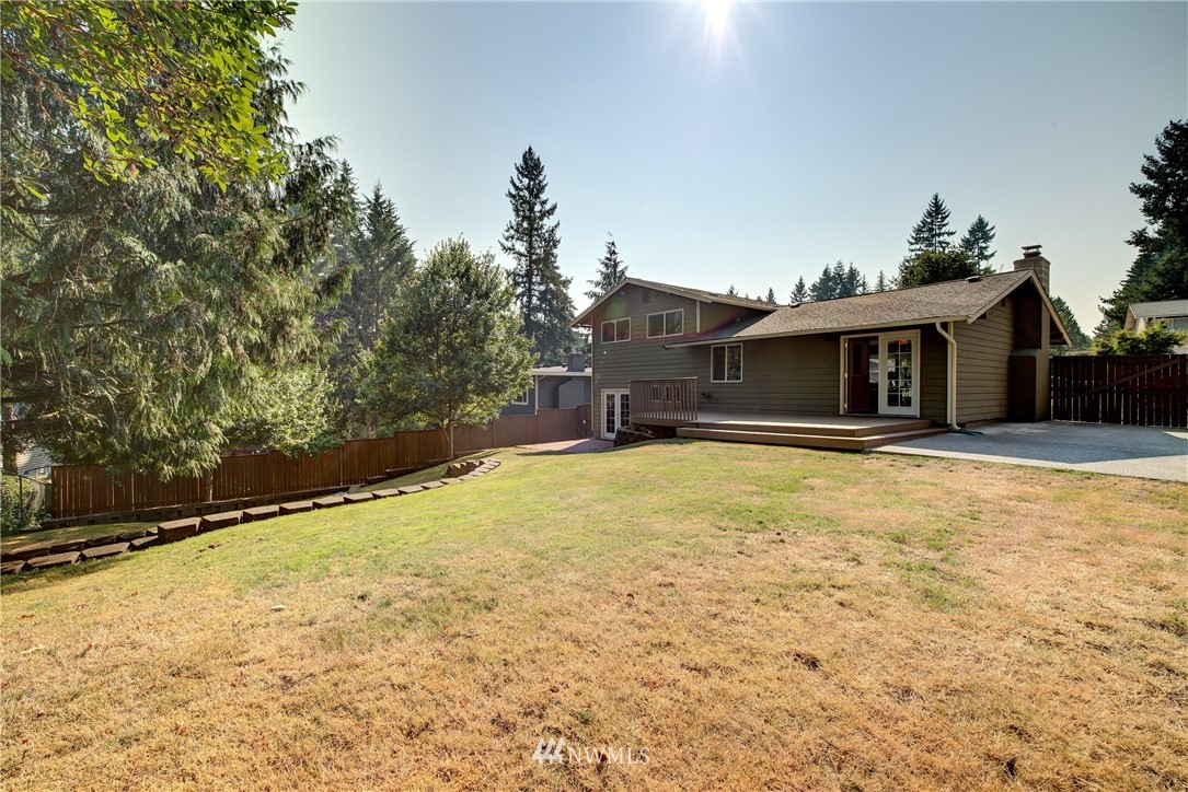21903 Meridian Avenue South Bothell, WA 98021 - Photo 22 of 25