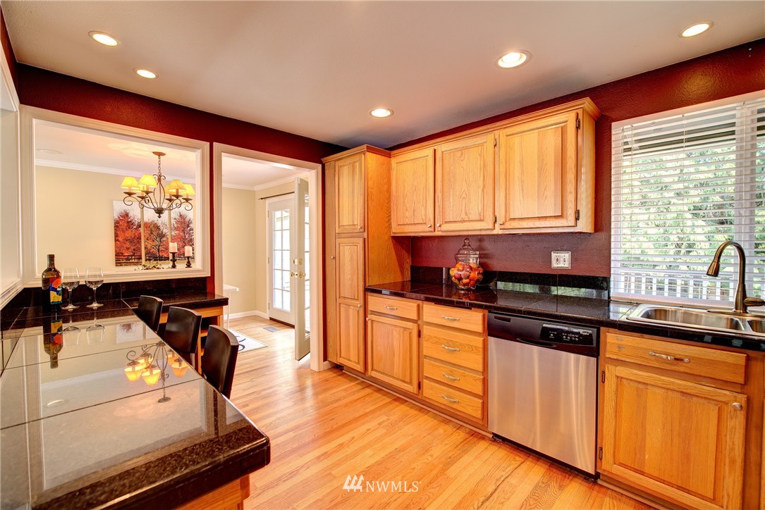 21903 Meridian Avenue South Bothell, WA 98021 - Photo 9 of 25