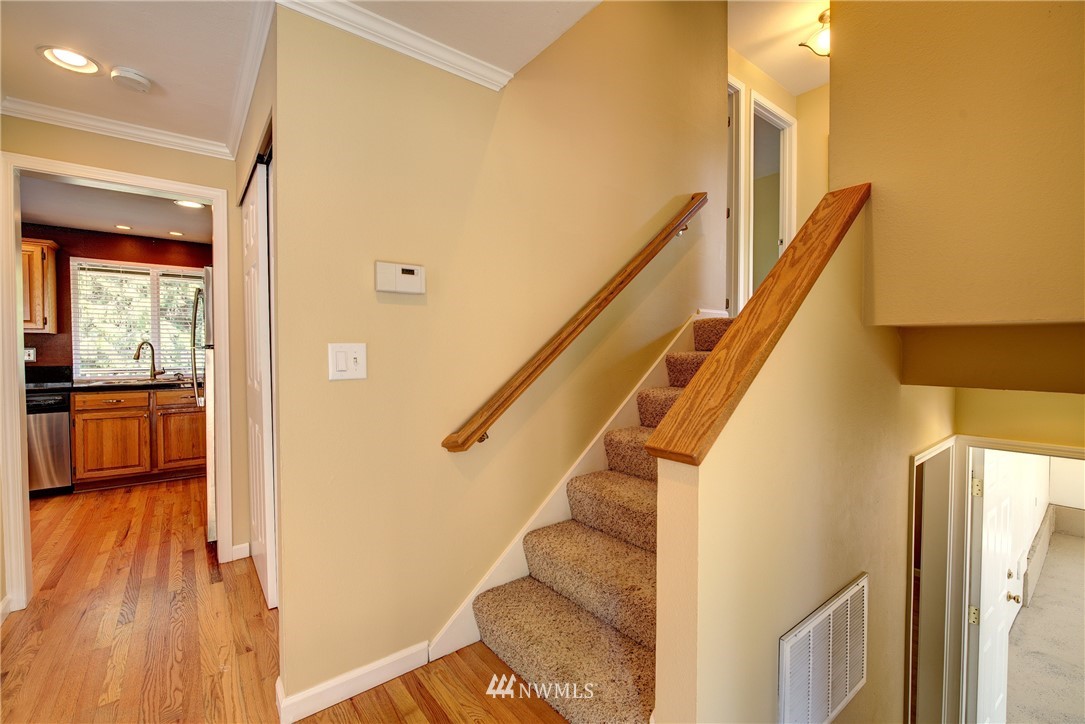21903 Meridian Avenue South Bothell, WA 98021 - Photo 10 of 25