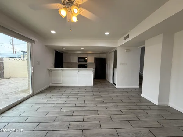 $1,945 | 4613 South Mill Avenue, Tempe, AZ 85282