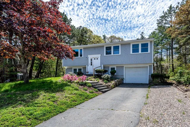 $499,000 | 3 Tri-Town Circle, Mashpee, MA 02649