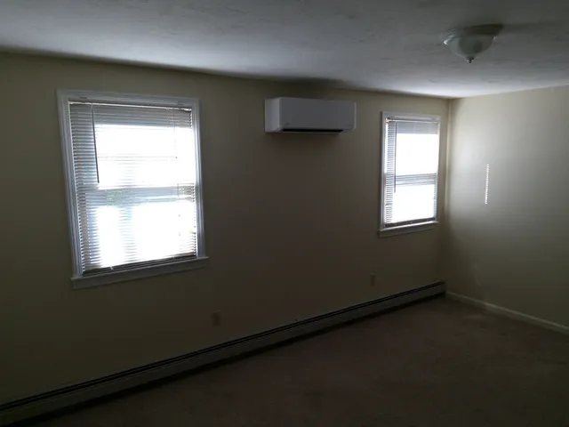 $2,050 | 15 Catalpa Circle, Unit 1, Worcester, MA 01603