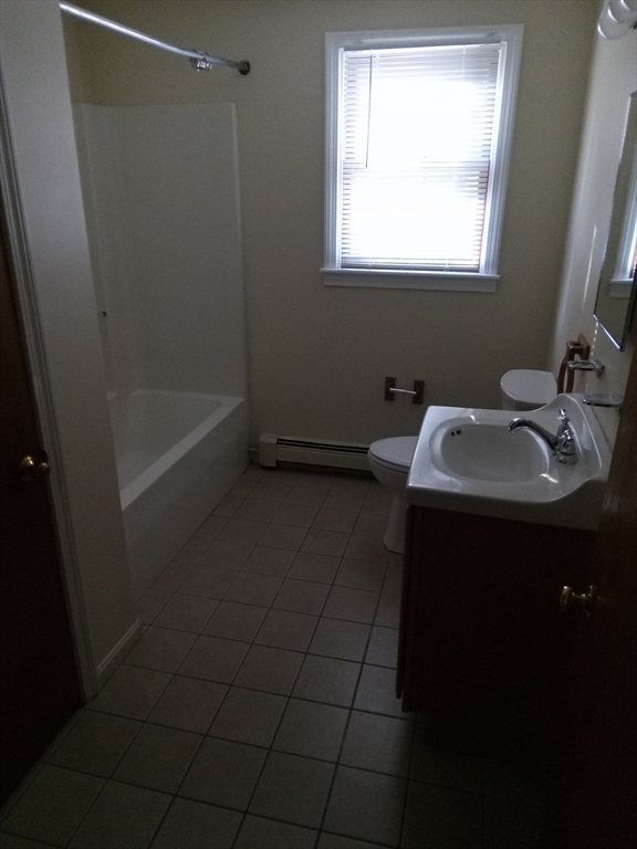 15 Catalpa Circle, Unit 1 Worcester, MA 01603 - Photo 12 of 13