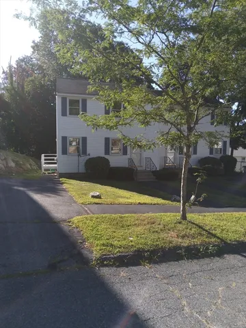 $2,050 | 15 Catalpa Circle, Unit 1, Worcester, MA 01603