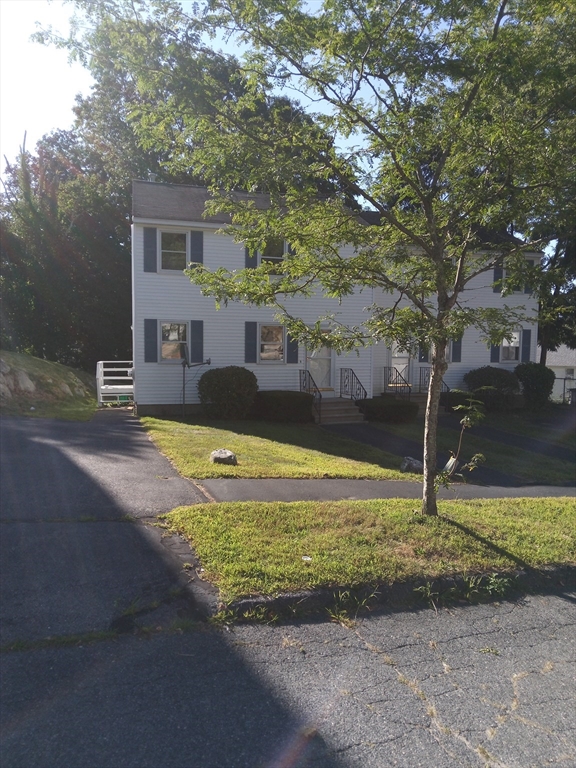 15 Catalpa Circle, Unit 1 Worcester, MA 01603 - Photo 2 of 13