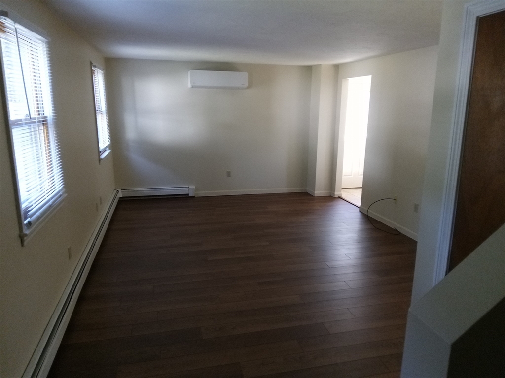 15 Catalpa Circle, Unit 1 Worcester, MA 01603 - Photo 10 of 13