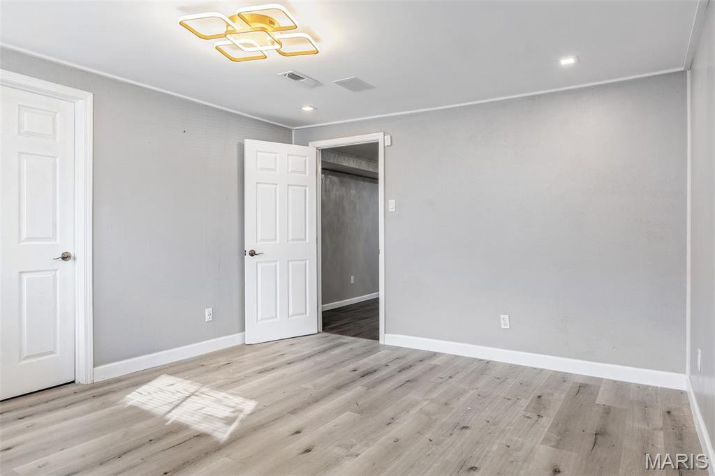 1011 Geringer Court Ferguson, MO 63135 - Photo 26 of 36