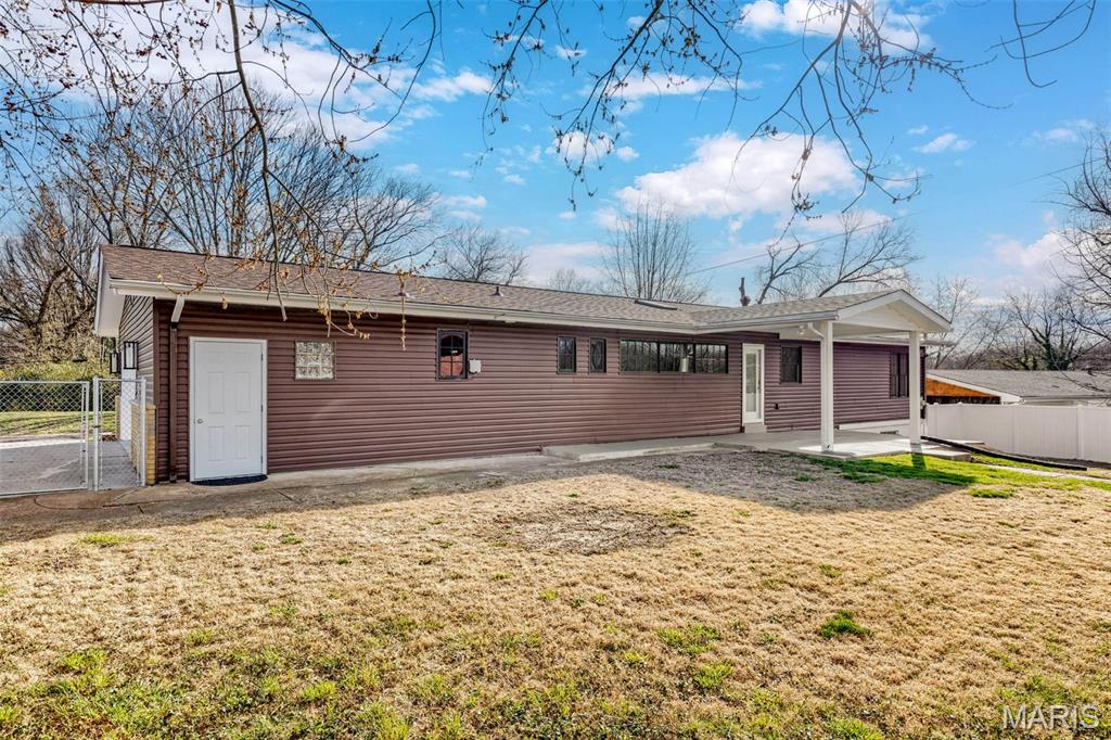 1011 Geringer Court Ferguson, MO 63135 - Photo 35 of 36