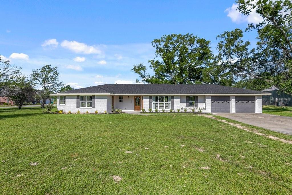 1298 Topsy Road Lake Charles, LA 70611 - Photo 1 of 22 Gallery Image 1