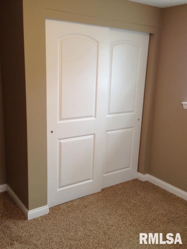 2250 Robin Road Washington, IL 61571 - Photo 8 of 12 Gallery Image 8