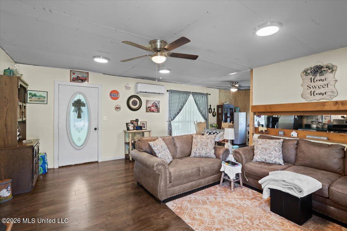 66 Bell Road Wiggins, MS 39577 - Photo 10 of 27 11-HJ0A0555