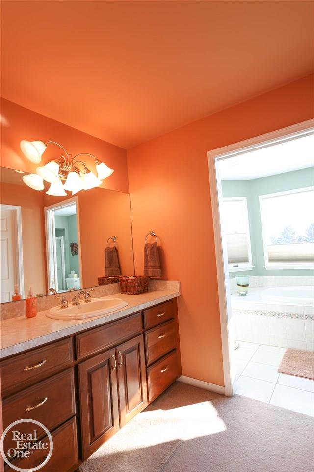 5955 Newman Road St. Clair, MI 48079 - Photo 27 of 48 31340027-27.JPG