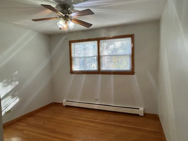 $2,000 | 5350 North Central Avenue, Unit 1, Chicago, IL 60630