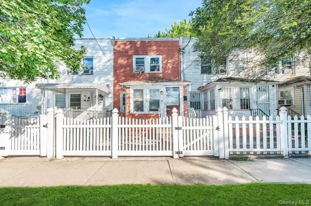 $499,000 | 152-09 118th Avenue | South Jamaica