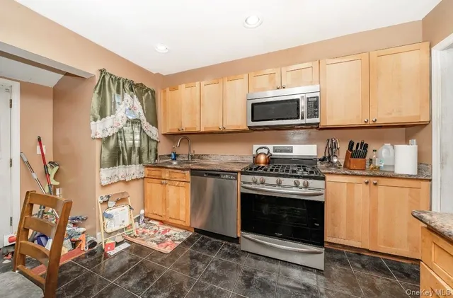 $499,000 | 152-09 118th Avenue | South Jamaica