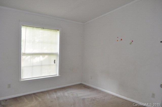 1377 West Payne Road Marion, NC 28752 - Photo 12 of 14 Gallery Image 12