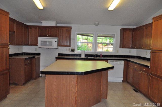 1377 West Payne Road Marion, NC 28752 - Photo 3 of 14 Gallery Image 3