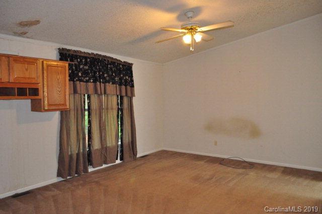 1377 West Payne Road Marion, NC 28752 - Photo 8 of 14 Gallery Image 8