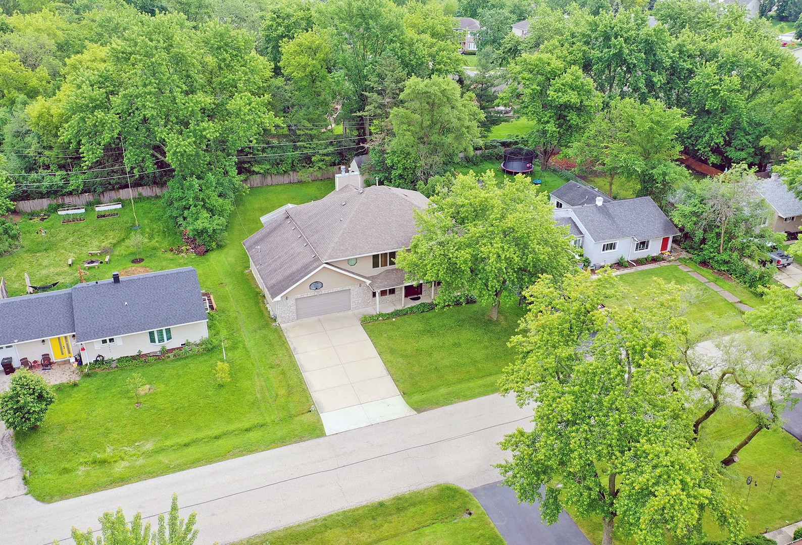 21 Johnathan Road Lake Zurich, IL 60047 - Photo 54 of 58 an aerial view of a house with garden space and street view