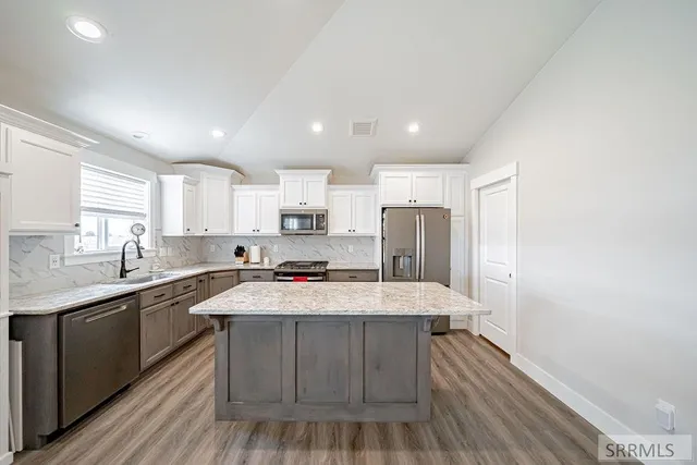 $634,999 | 4330 East 240 North, Rigby, ID 83442