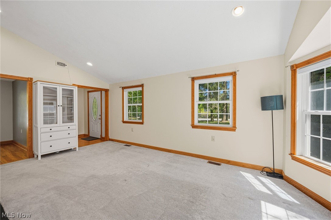 10137 Johnnycake Ridge Road Painesville, OH 44077 - Photo 16 of 50