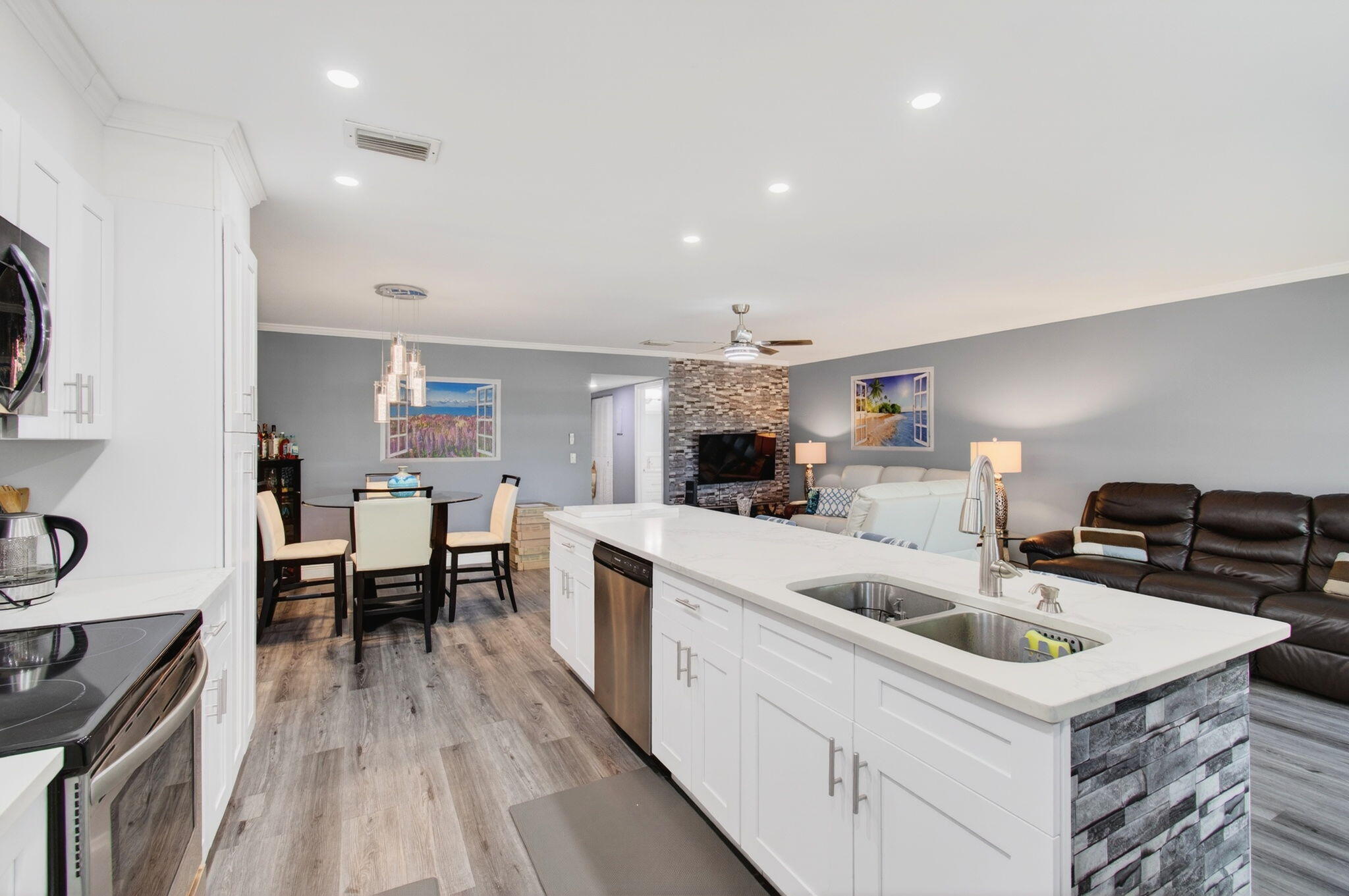 1320 High Point Place South, Unit C Delray Beach, FL 33445 - Photo 17 of 56 Open Concept kitchen (6)