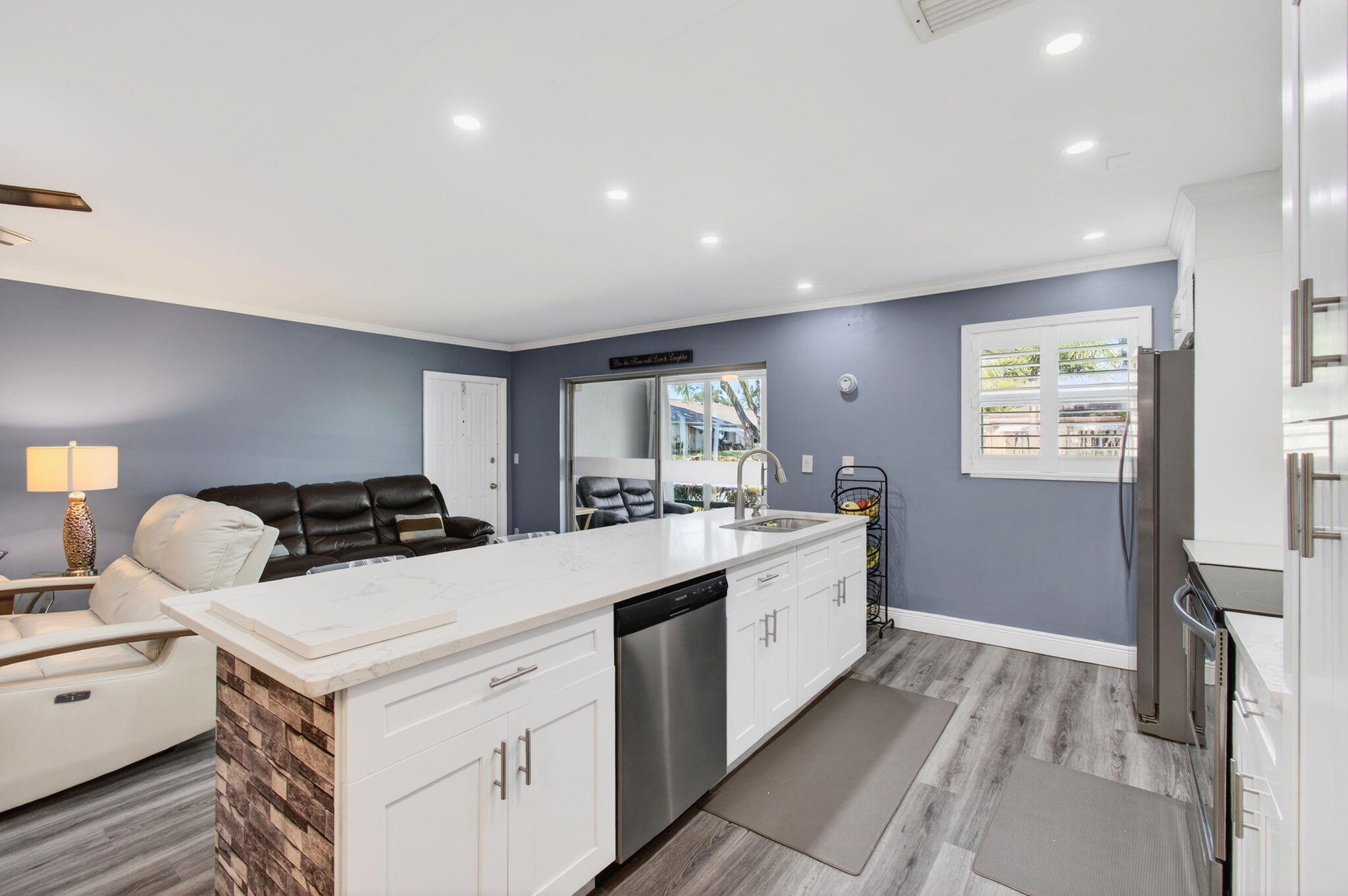 1320 High Point Place South, Unit C Delray Beach, FL 33445 - Photo 19 of 56 Open Concept kitchen (8)