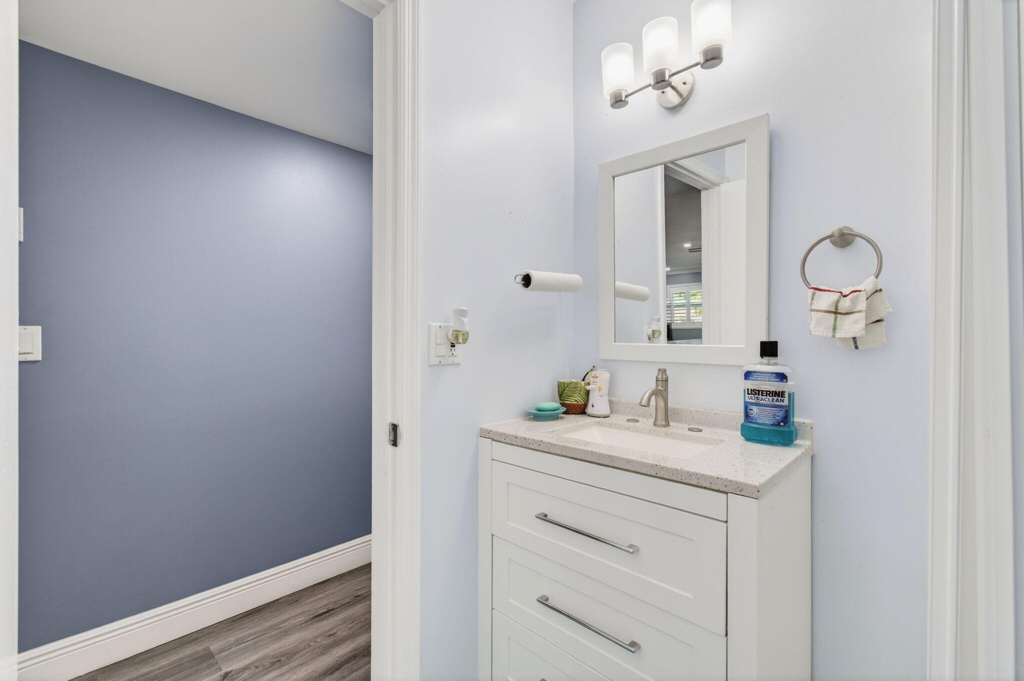 1320 High Point Place South, Unit C Delray Beach, FL 33445 - Photo 30 of 56 Full guest bathroom (2)