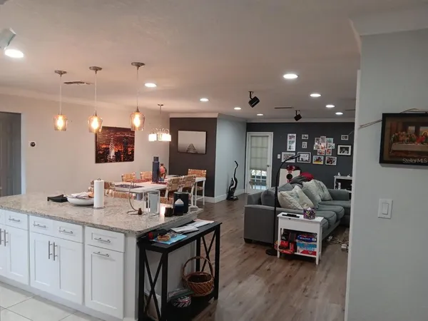 $2,695 | 10633 Windsor Place, Orlando, FL 32821