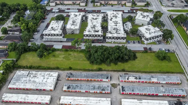 $350,000 | 1051 Burke Road, Pasadena, TX 77506