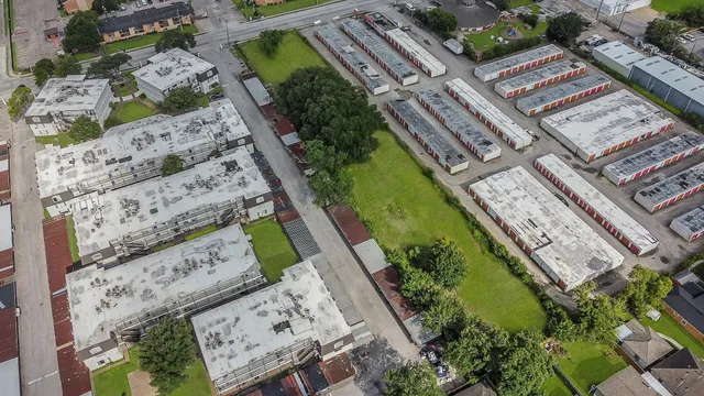 $350,000 | 1051 Burke Road, Pasadena, TX 77506